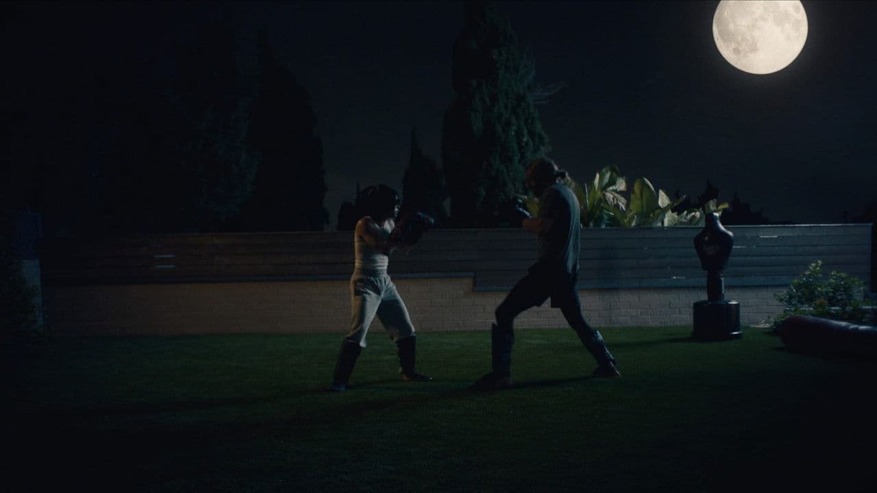 One Last Roundの背景画像