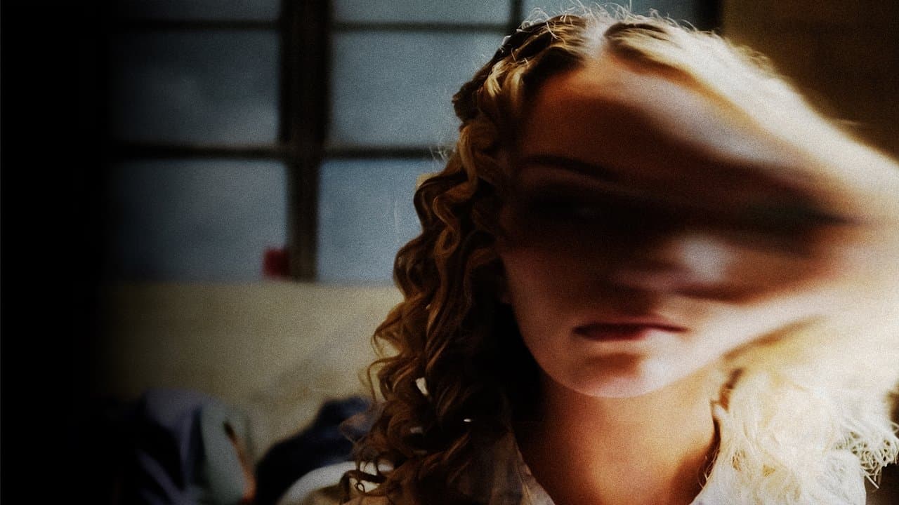 Man Finds Tapeの背景画像