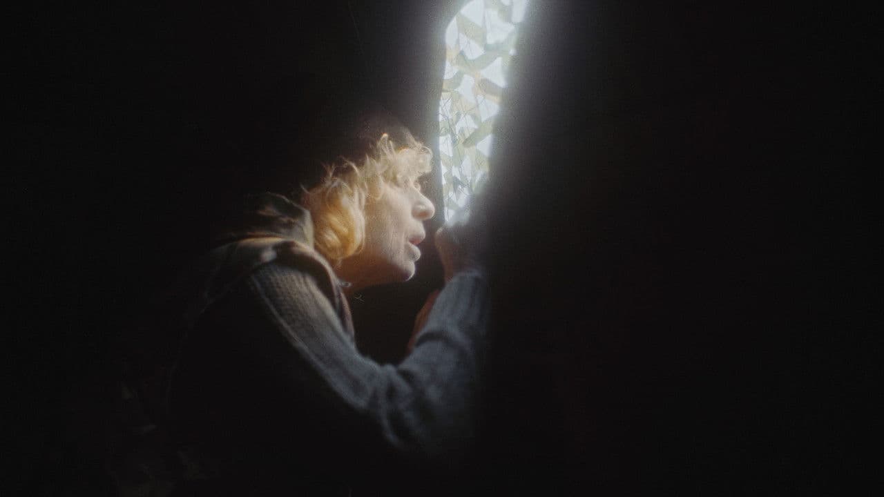 Forbidden Love on the Shores of Greeceの背景画像