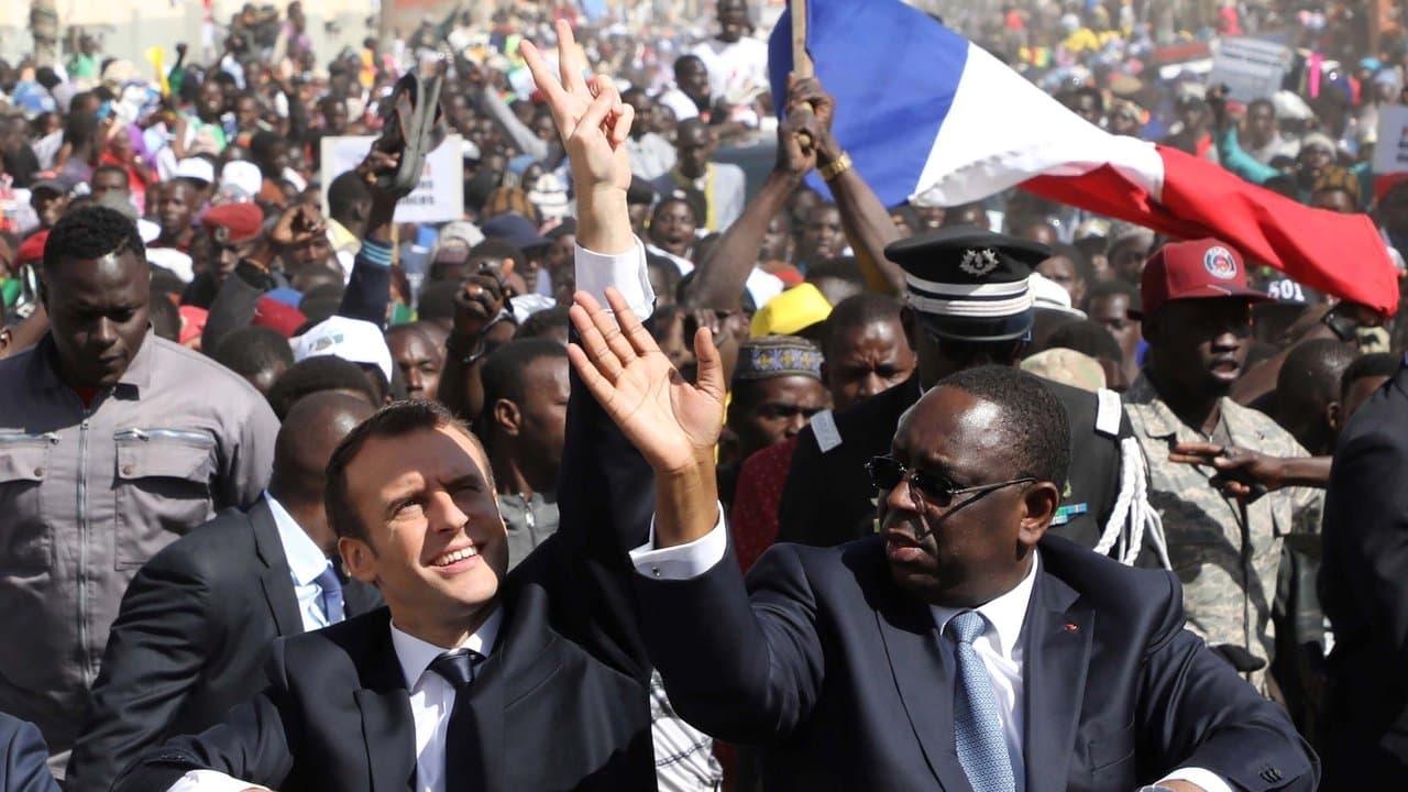 La Ve République vue d'ailleurs : Du général de Gaulle à Emmanuel Macronの背景画像