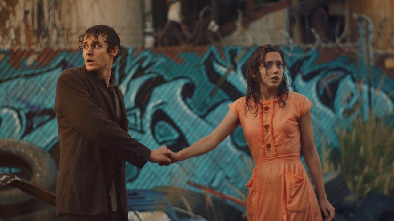 Stormの背景画像