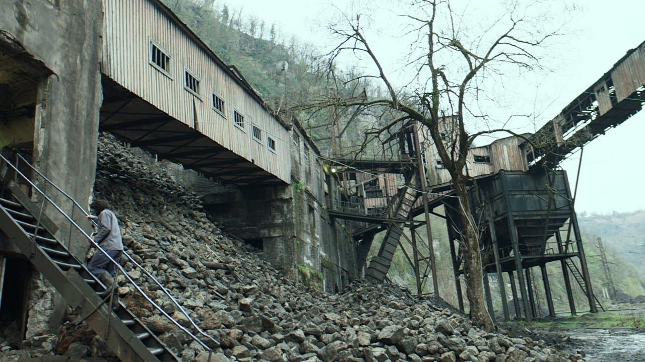 Gölgeler İçindeの背景画像