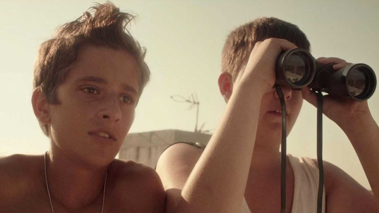 En la Azoteaの背景画像