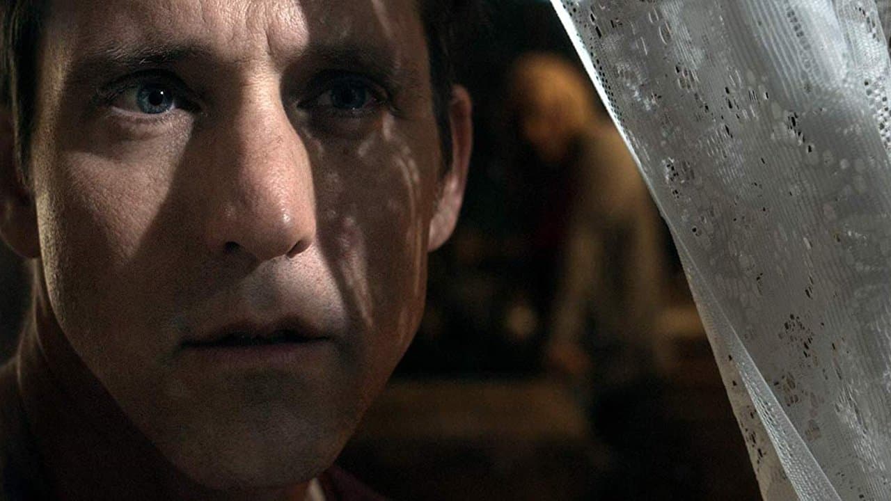 The Midnight Manの背景画像