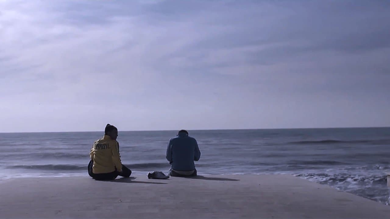 Alì ha gli occhi azzurriの背景画像