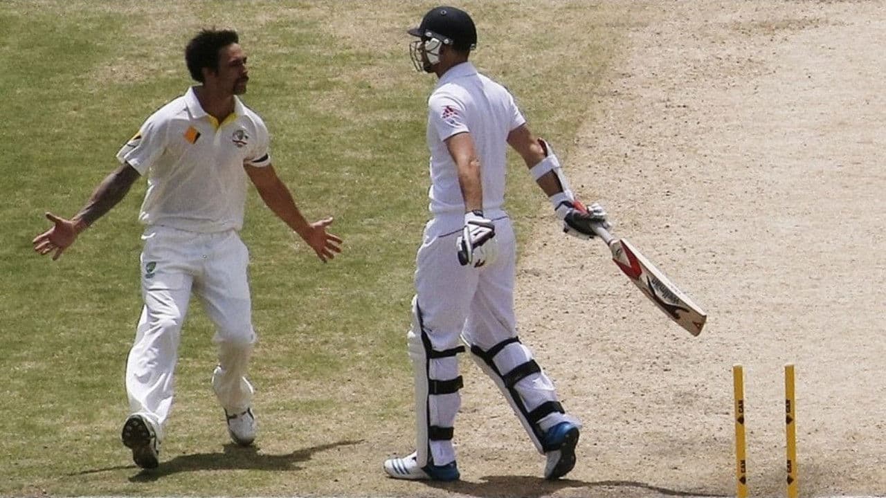 The Urn Returnsの背景画像