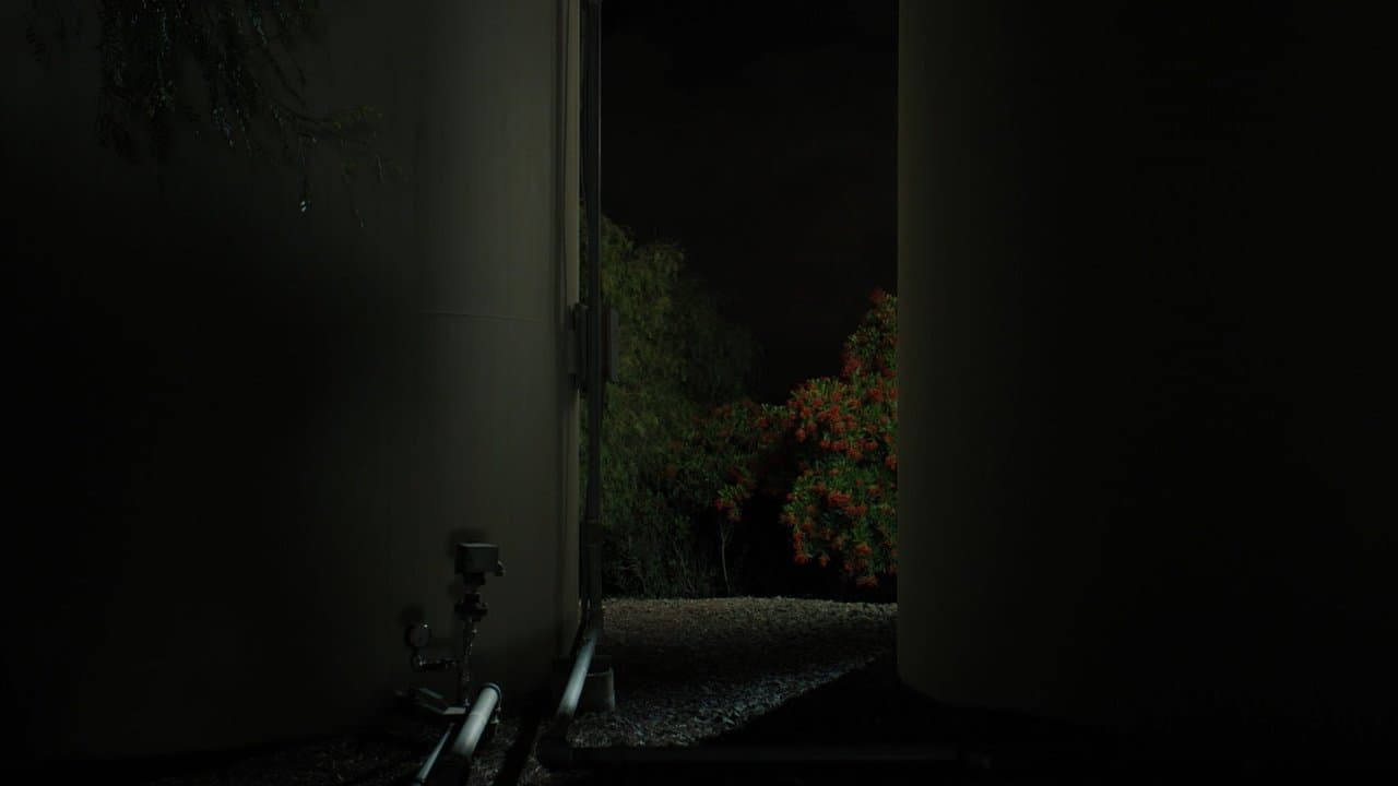 Tomorrow, You Pretty Ghostの背景画像