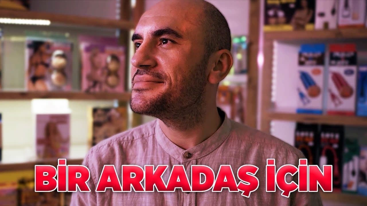 Bir Arkadaş İçin; Saklı Arzuların  Hikayesiの背景画像