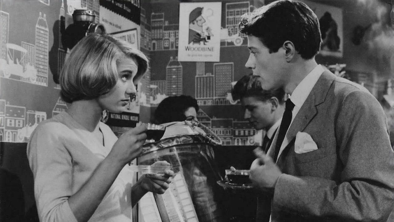 Please Turn Overの背景画像