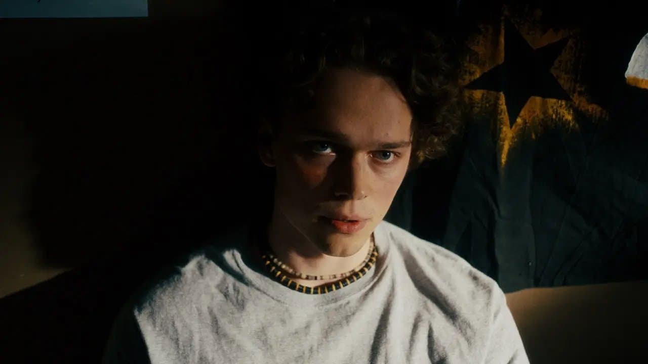 Attentatの背景画像