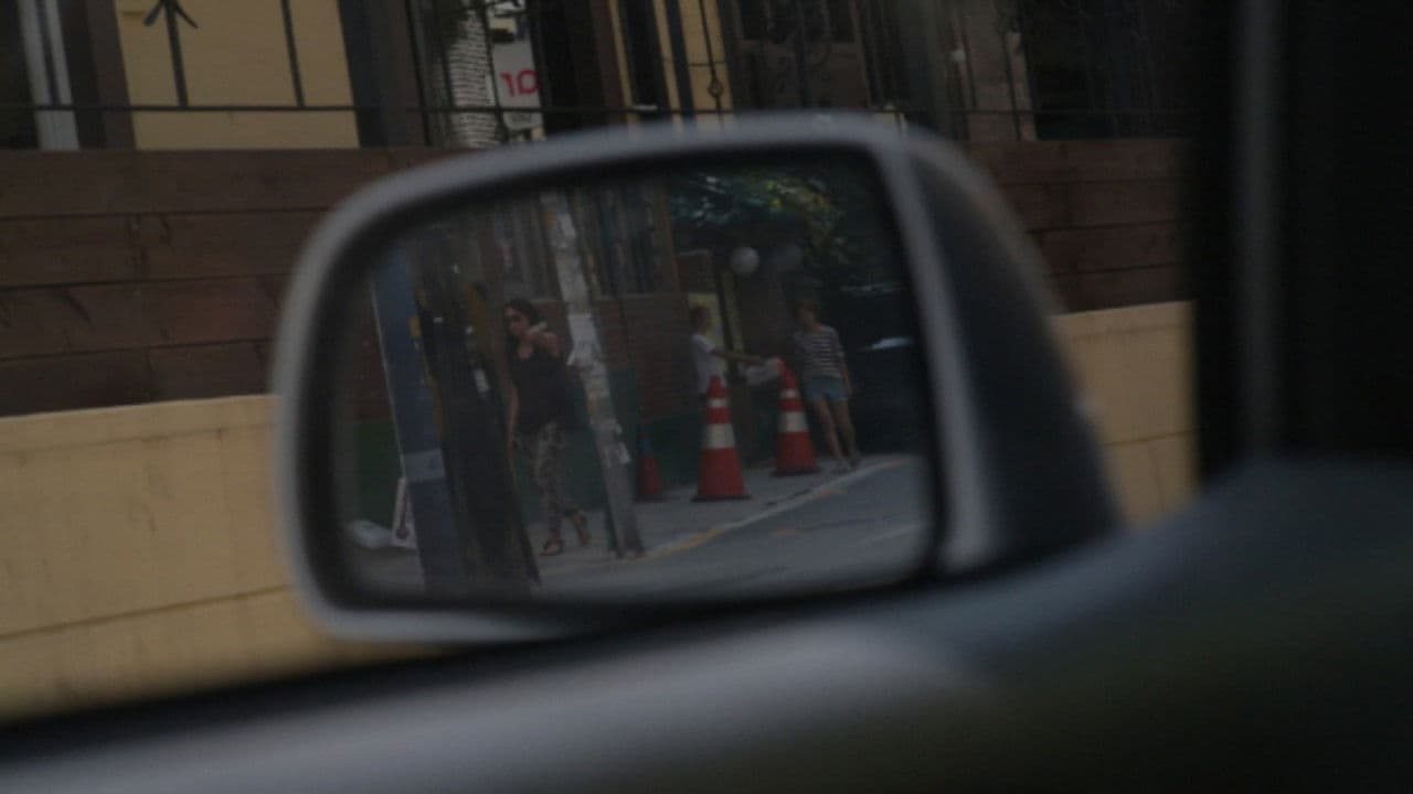 군인과 표범の背景画像