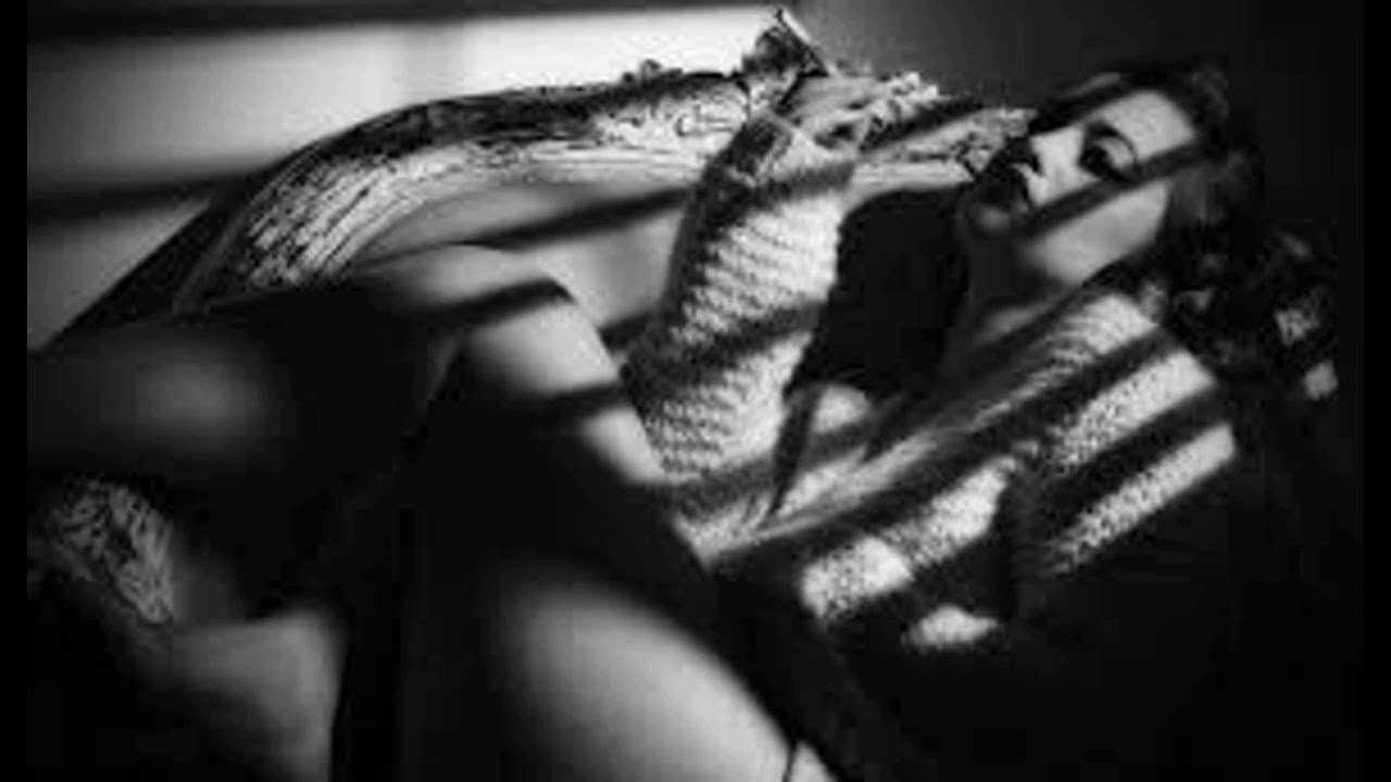 Film Noir: Bringing Darkness to Lightの背景画像
