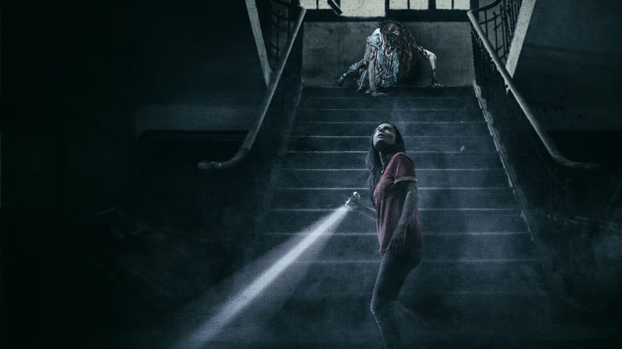 The Lurking Fearの背景画像