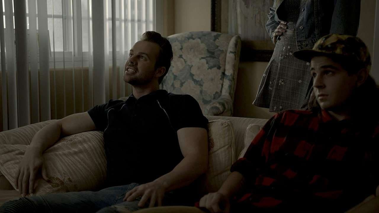 Nineteen Summersの背景画像