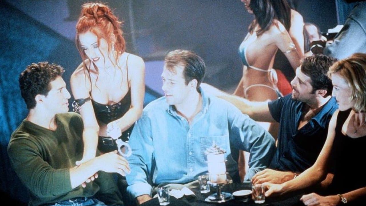 The Night That Never Happenedの背景画像