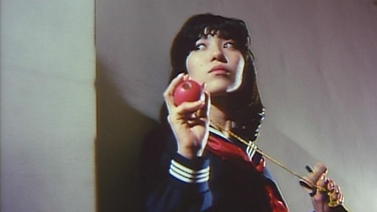 狙われた学園、制服を襲うの背景画像