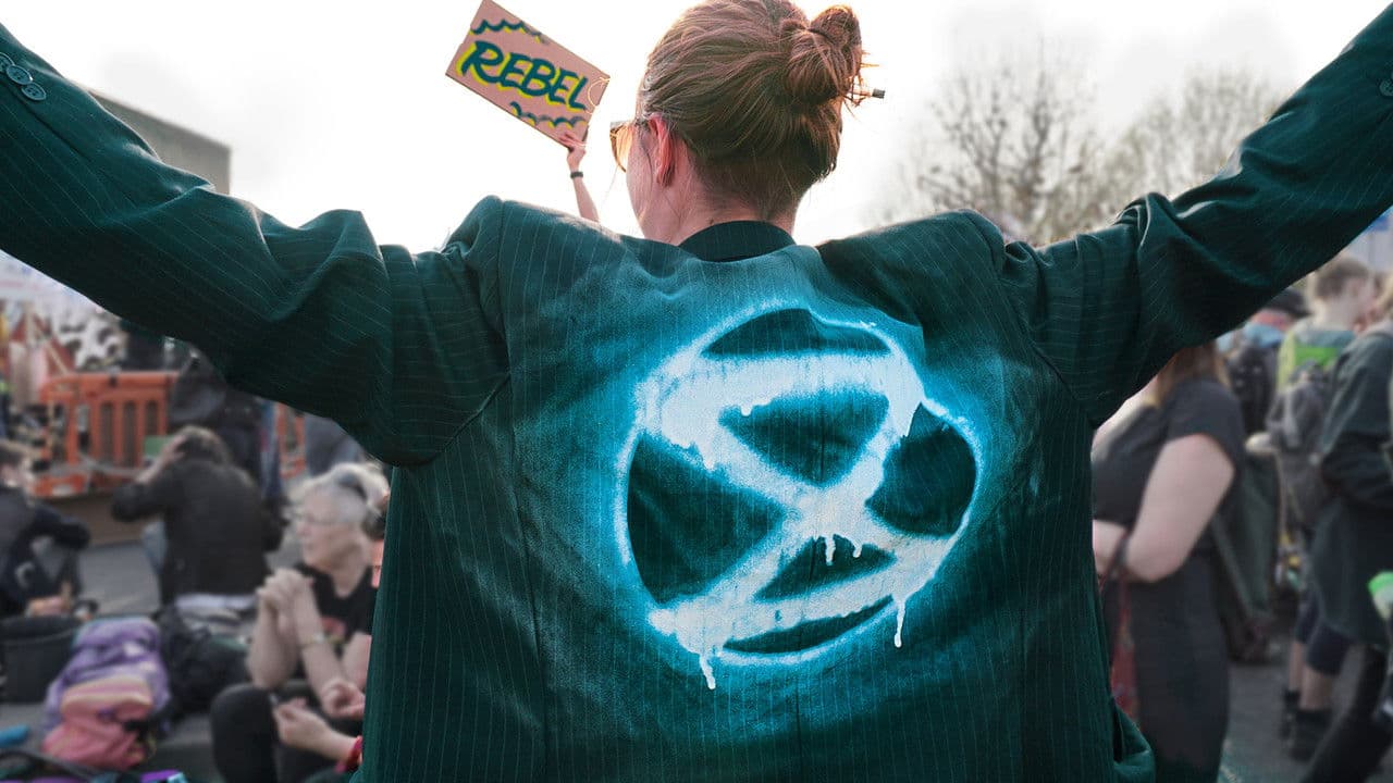 Extinction Rebellion: Last Chance to Save the World?の背景画像