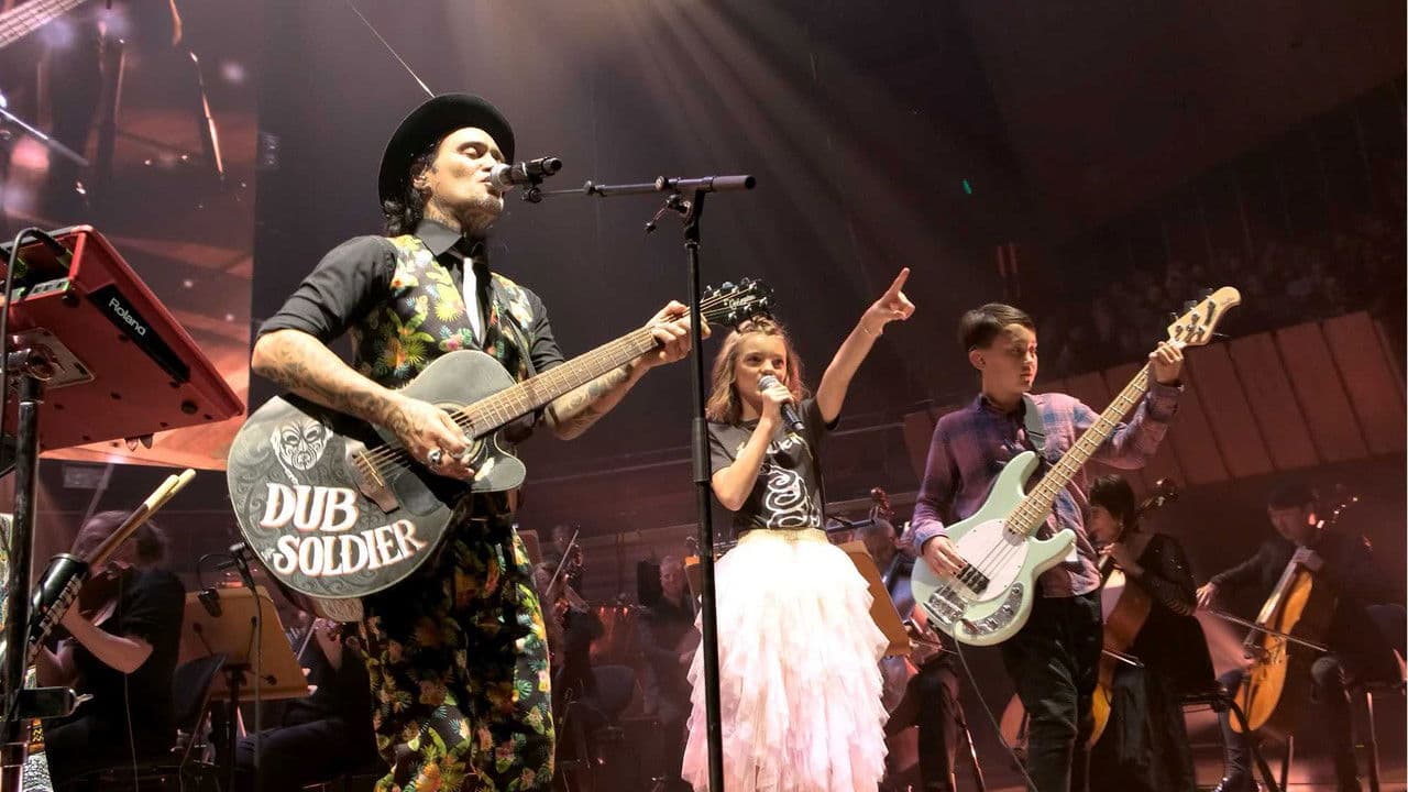 Tiki Taane In session with CSOの背景画像