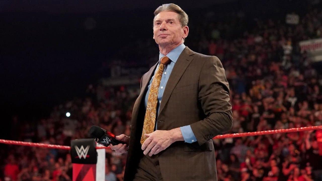 WWE: McMahonの背景画像