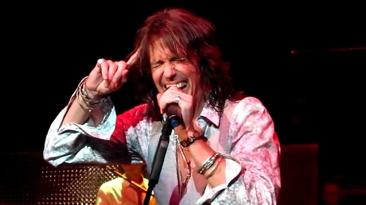 Foreigner - Live in Chicagoの背景画像