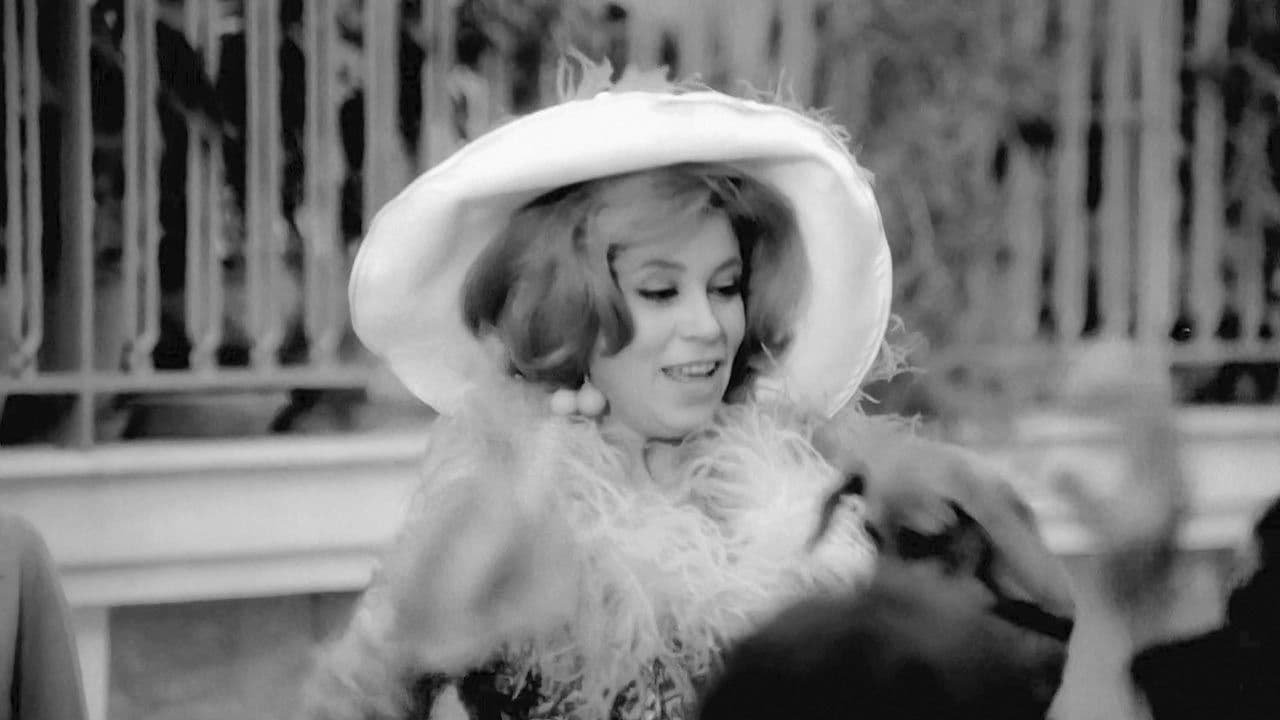 Ο Γίγας της Κυψέληςの背景画像