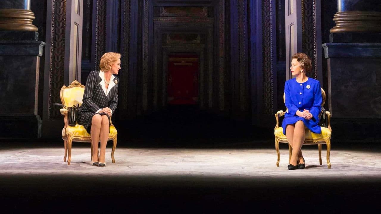 National Theatre Live: The Audienceの背景画像