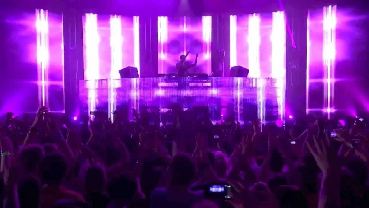 Calvin Harris - Live at iTunes Festival 2012の背景画像