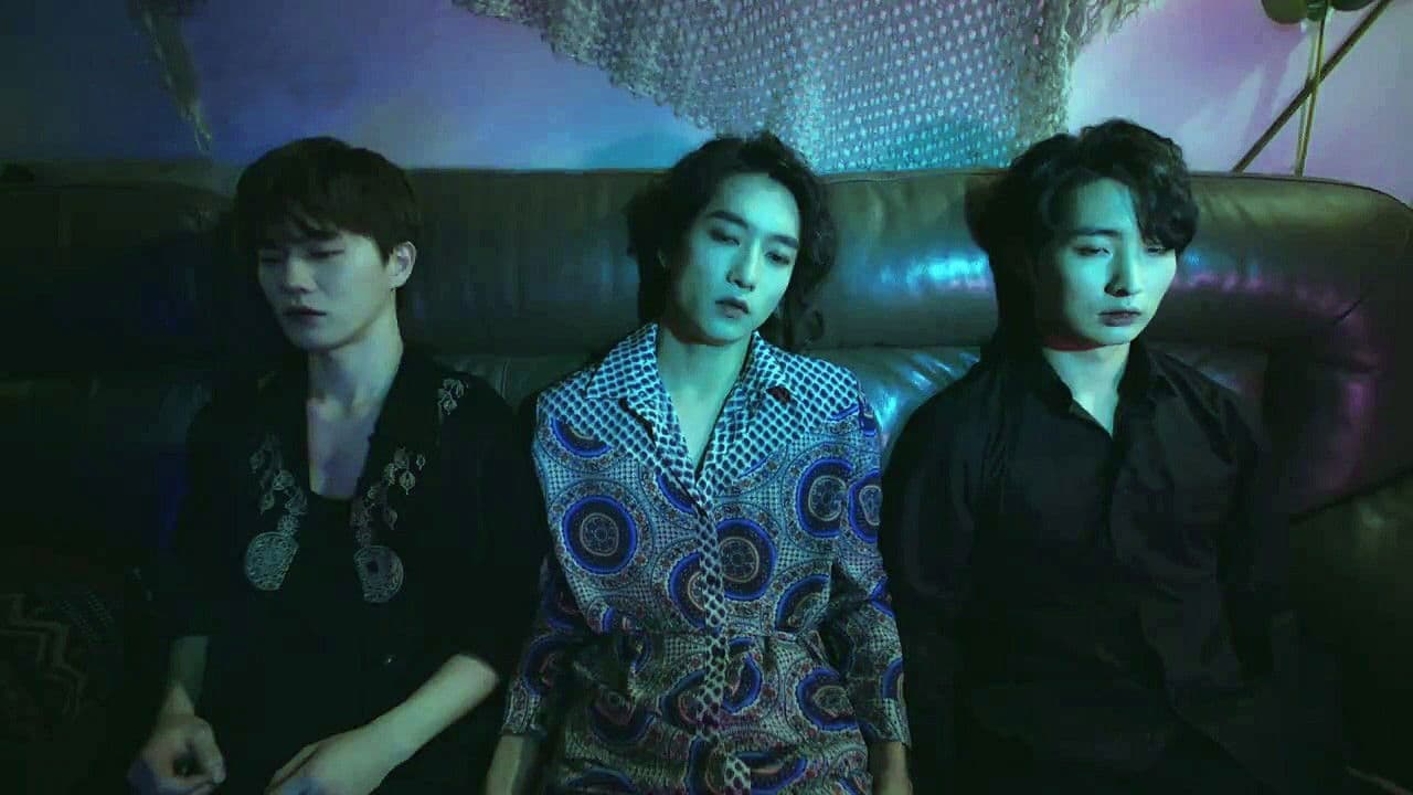 4인의 뱀파이어の背景画像