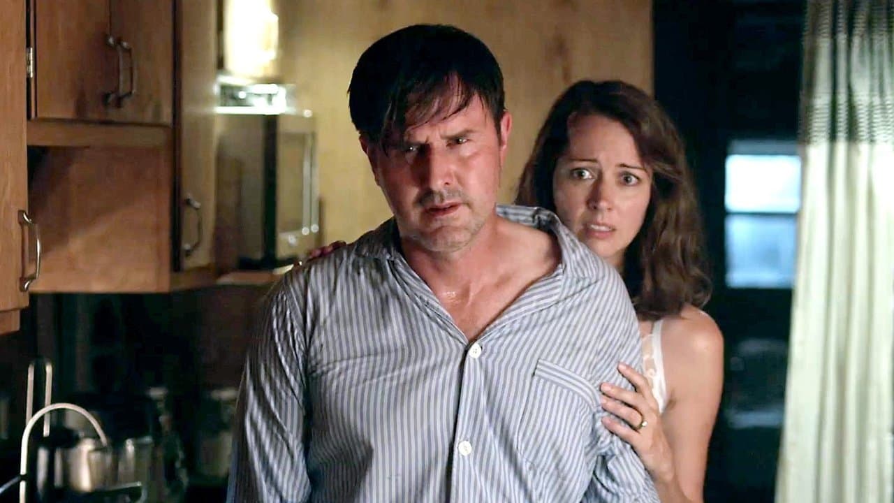 Amanda & Jack Go Glampingの背景画像