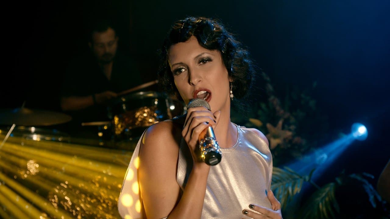 ドライ・マルティナ ～失われた情熱を求めて～の背景画像