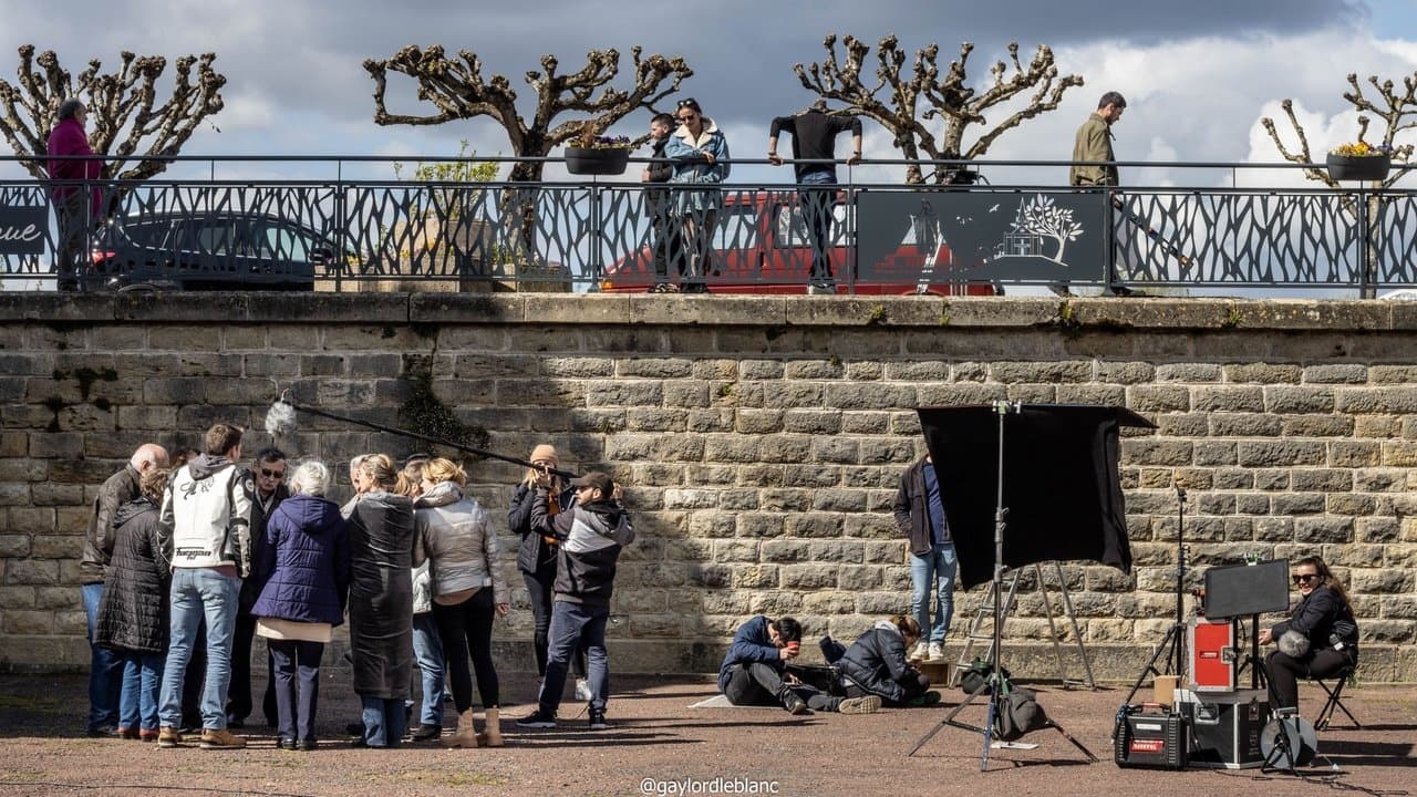 Eaux Troublesの背景画像