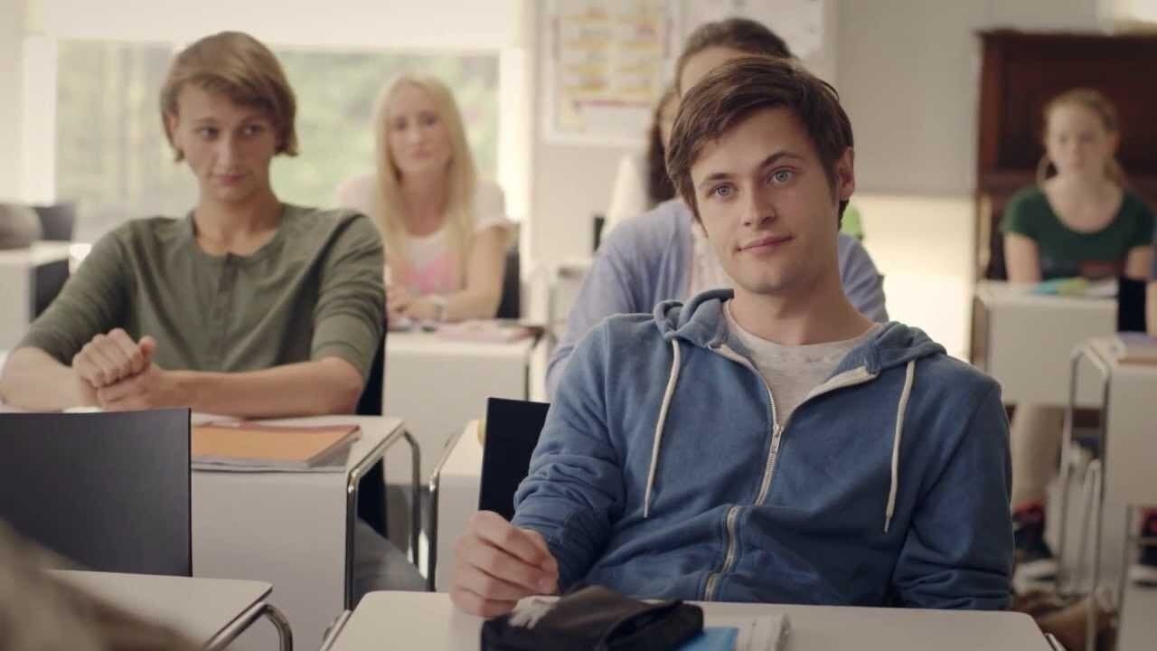 Max & Billy's Drill Machine Girlの背景画像