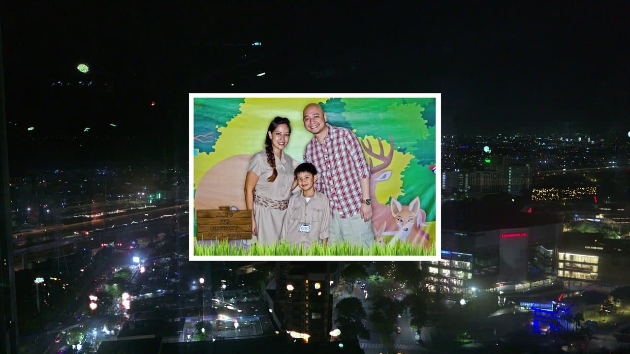 in transitの背景画像