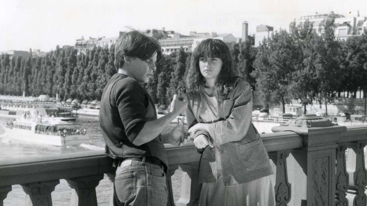 Paris Ficelleの背景画像