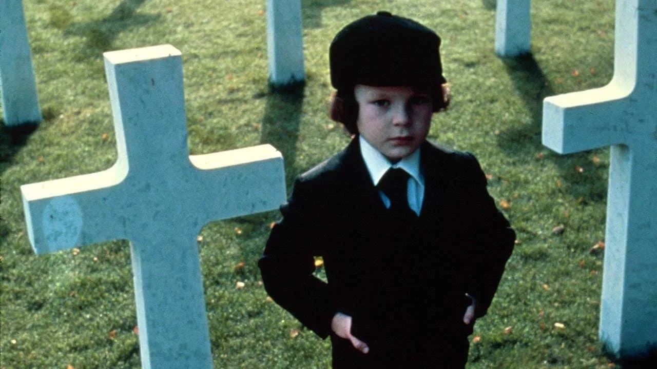 The Curse of 'The Omen'の背景画像