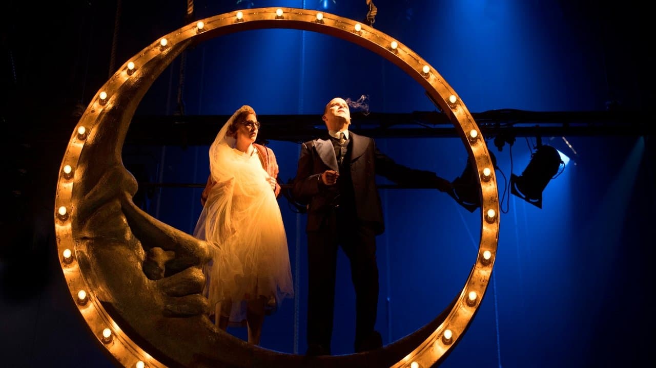 National Theatre Live: The Threepenny Operaの背景画像