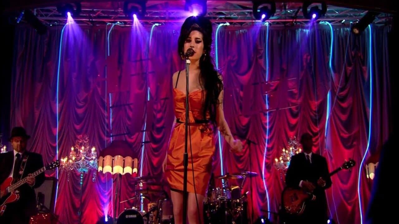 Amy Winehouse: BBC One Sessions Live At Porchester Hallの背景画像
