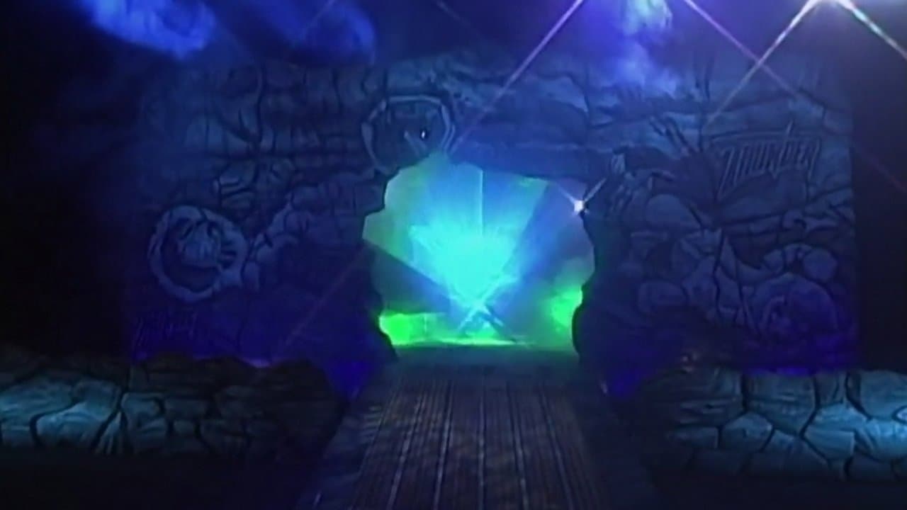 WCW Thunderの背景画像
