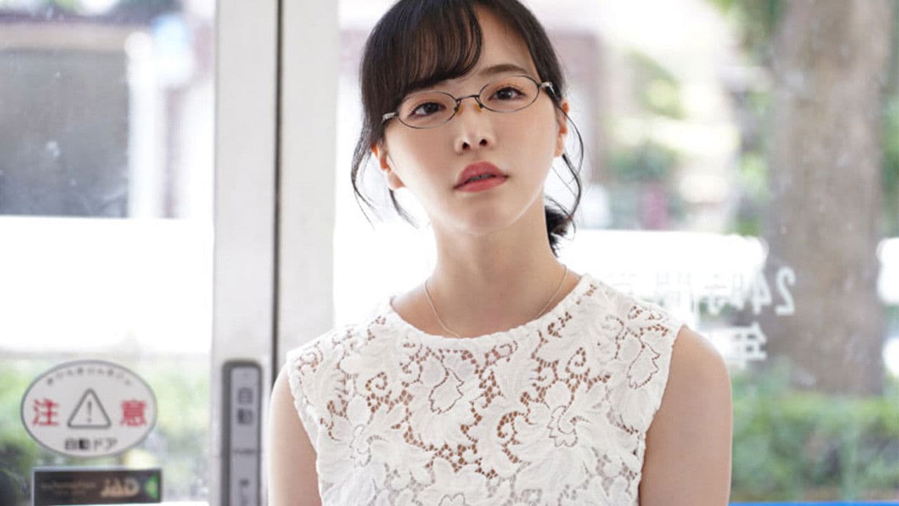 肉体奉仕をさせられた万引き妻の背景画像