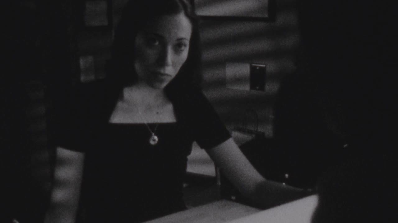 The Girl from Paradiseの背景画像