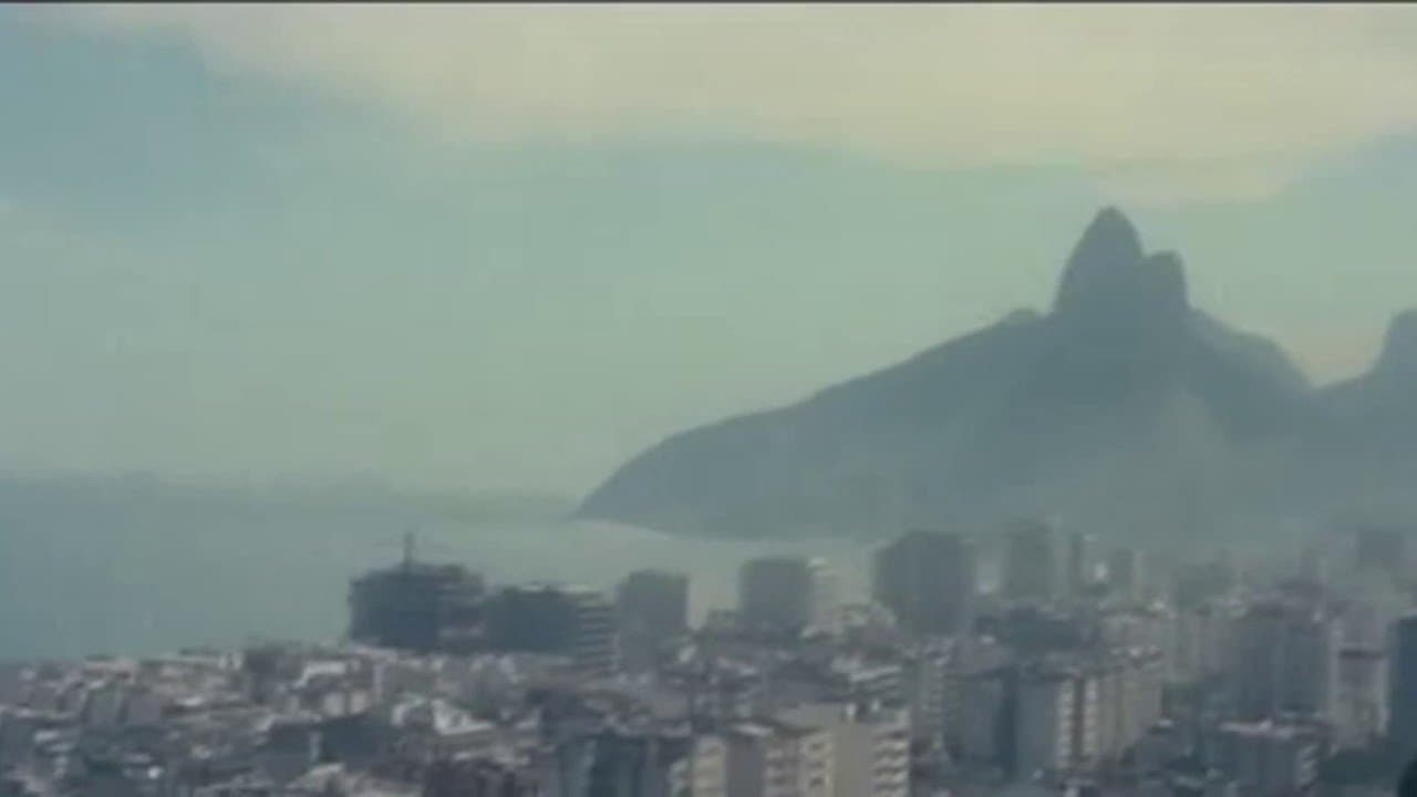 Copacabana, Mon Amour: A Restauraçãoの背景画像