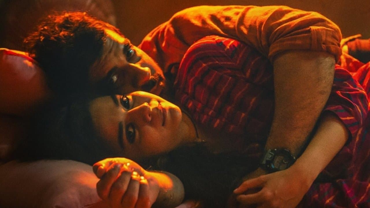 साले आशिकの背景画像