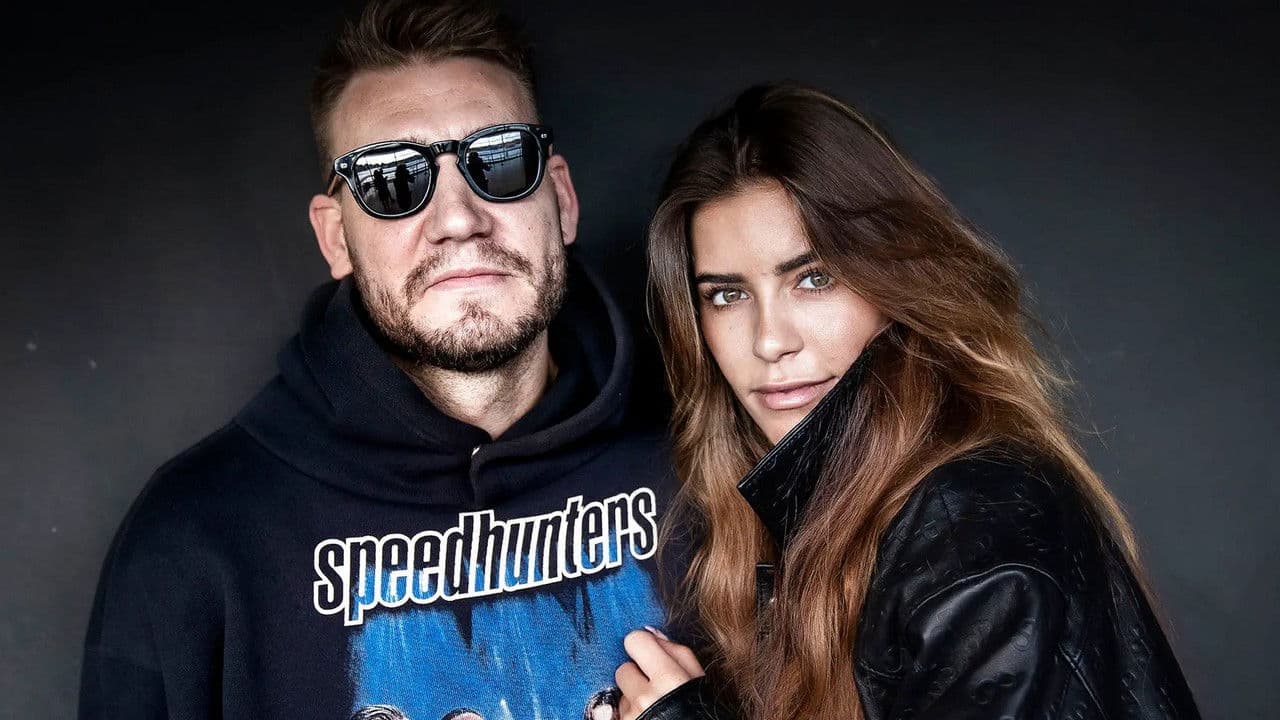 Bendtner og Philineの背景画像