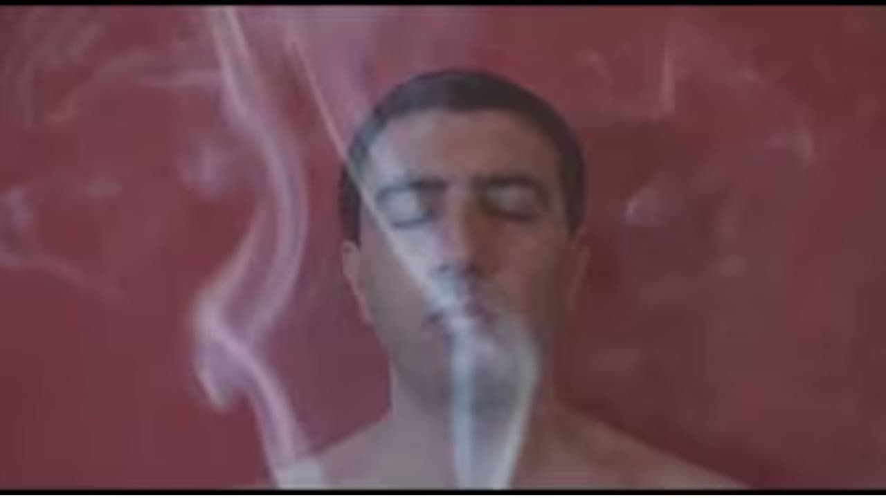 Une aile nous briseの背景画像