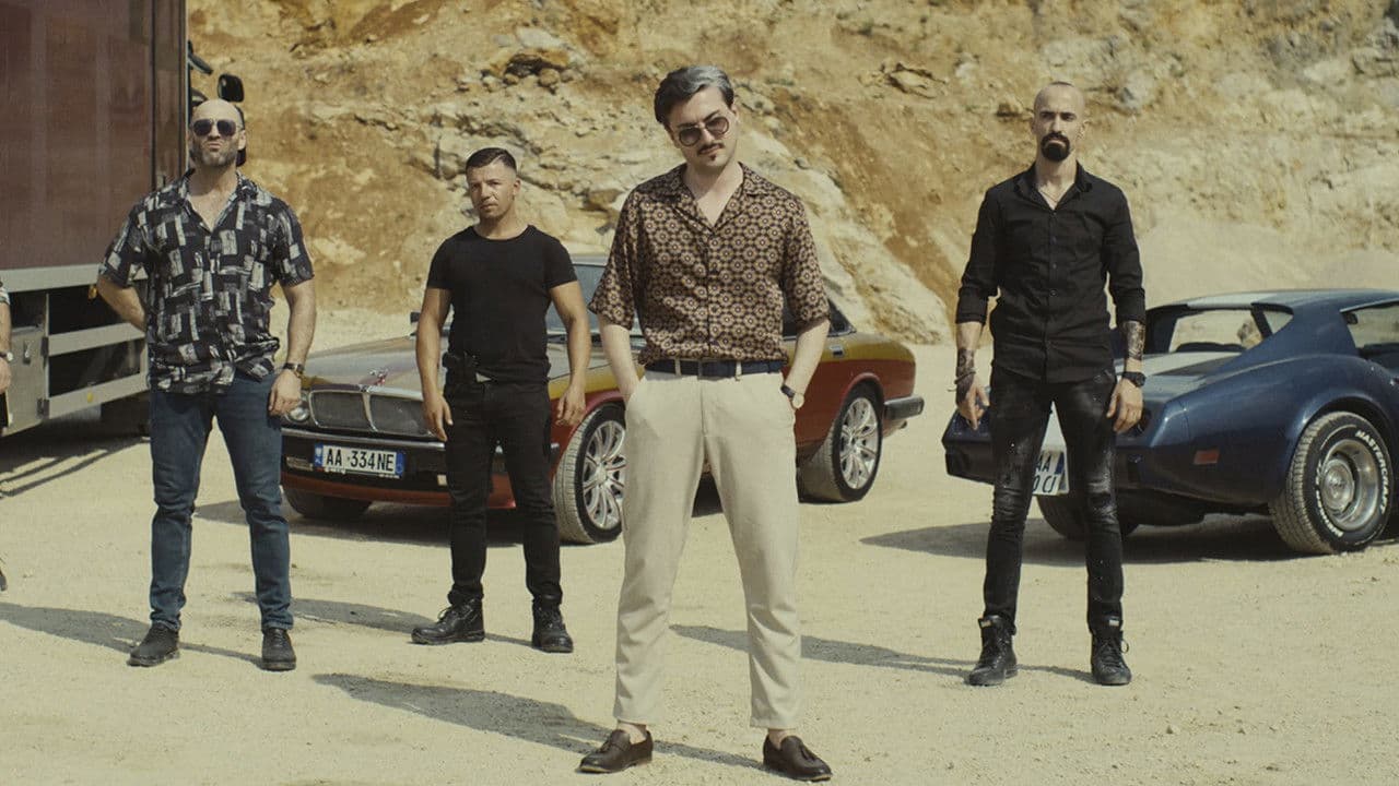 Policë për kokëの背景画像