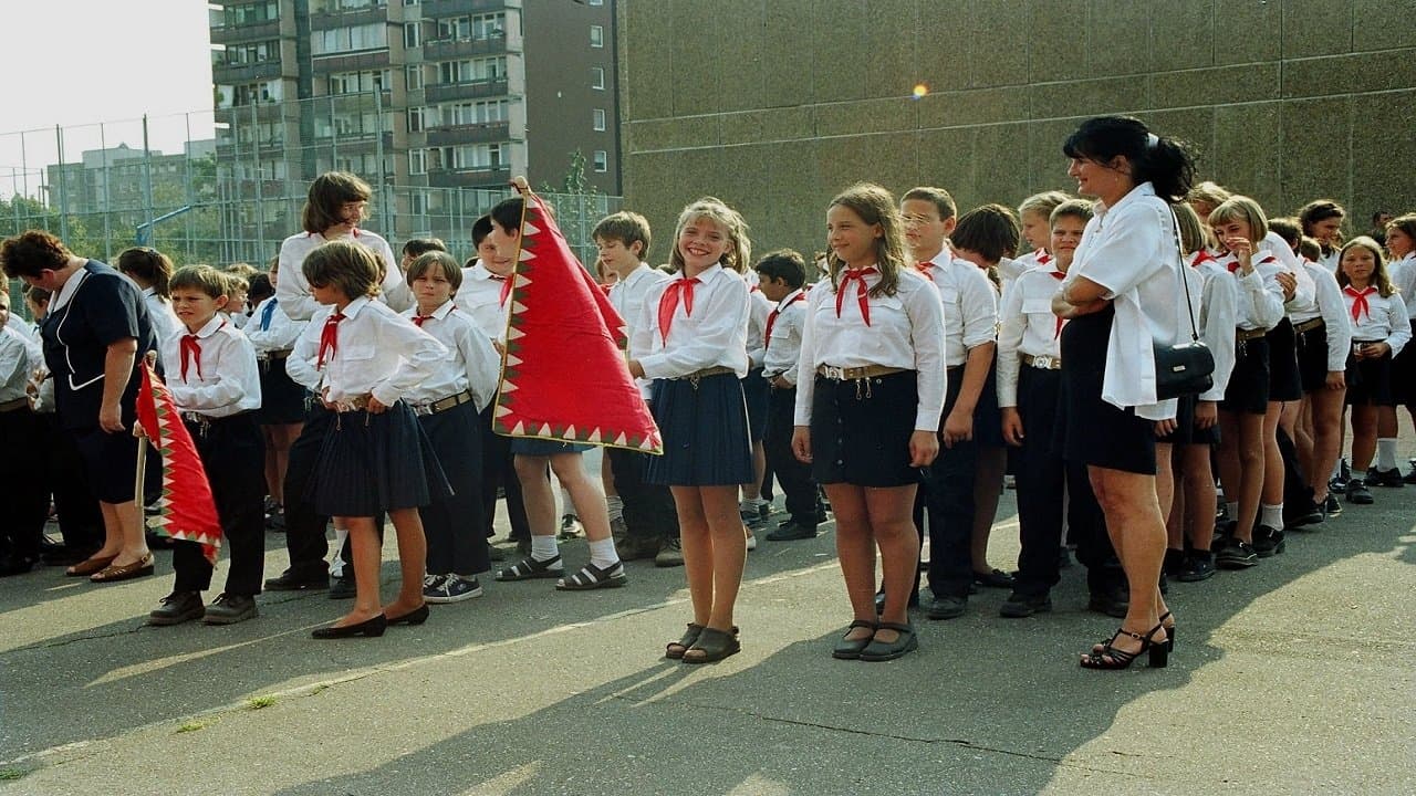 Előre!の背景画像