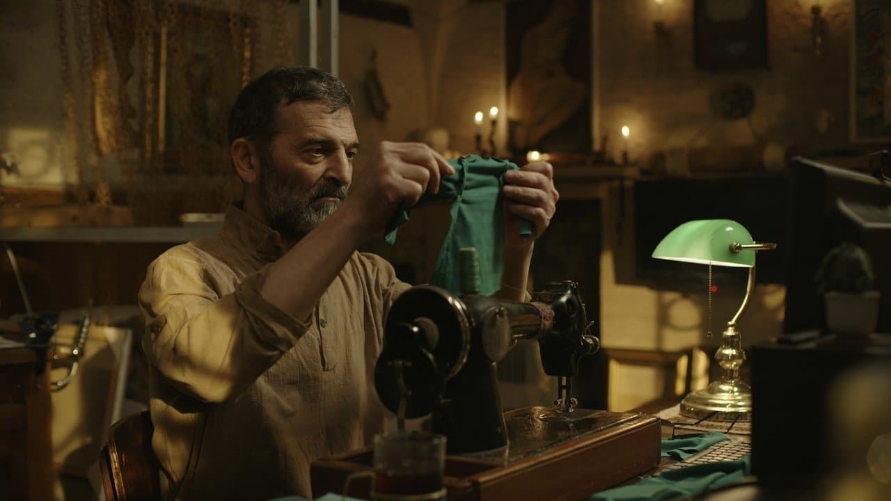 Böyük qırmızı evの背景画像