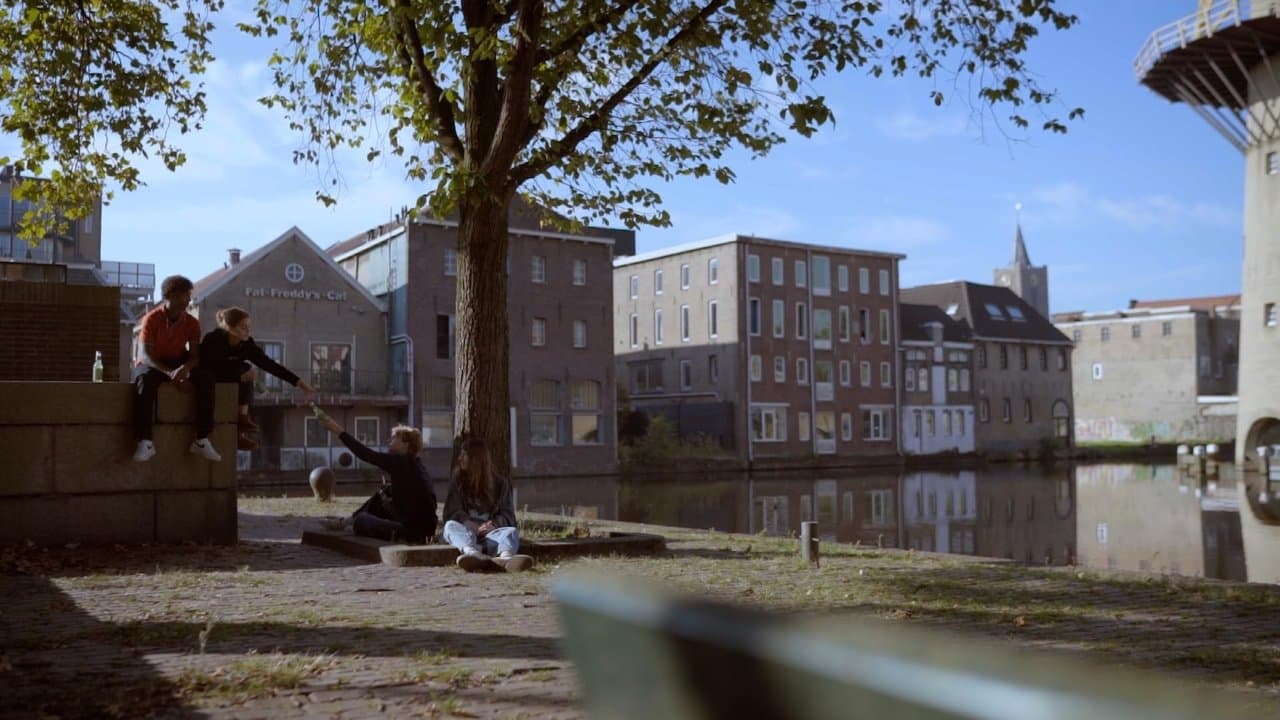 De Familieの背景画像