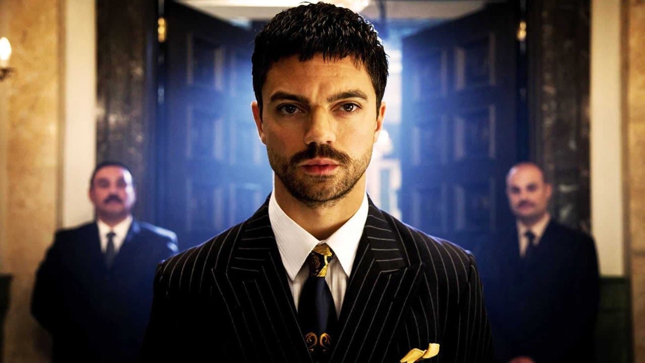 デビルズ・ダブルの背景画像