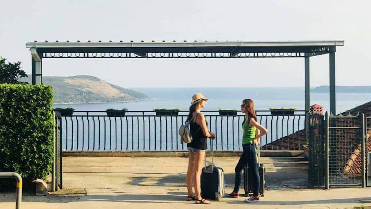 Somewhen, Somewhereの背景画像